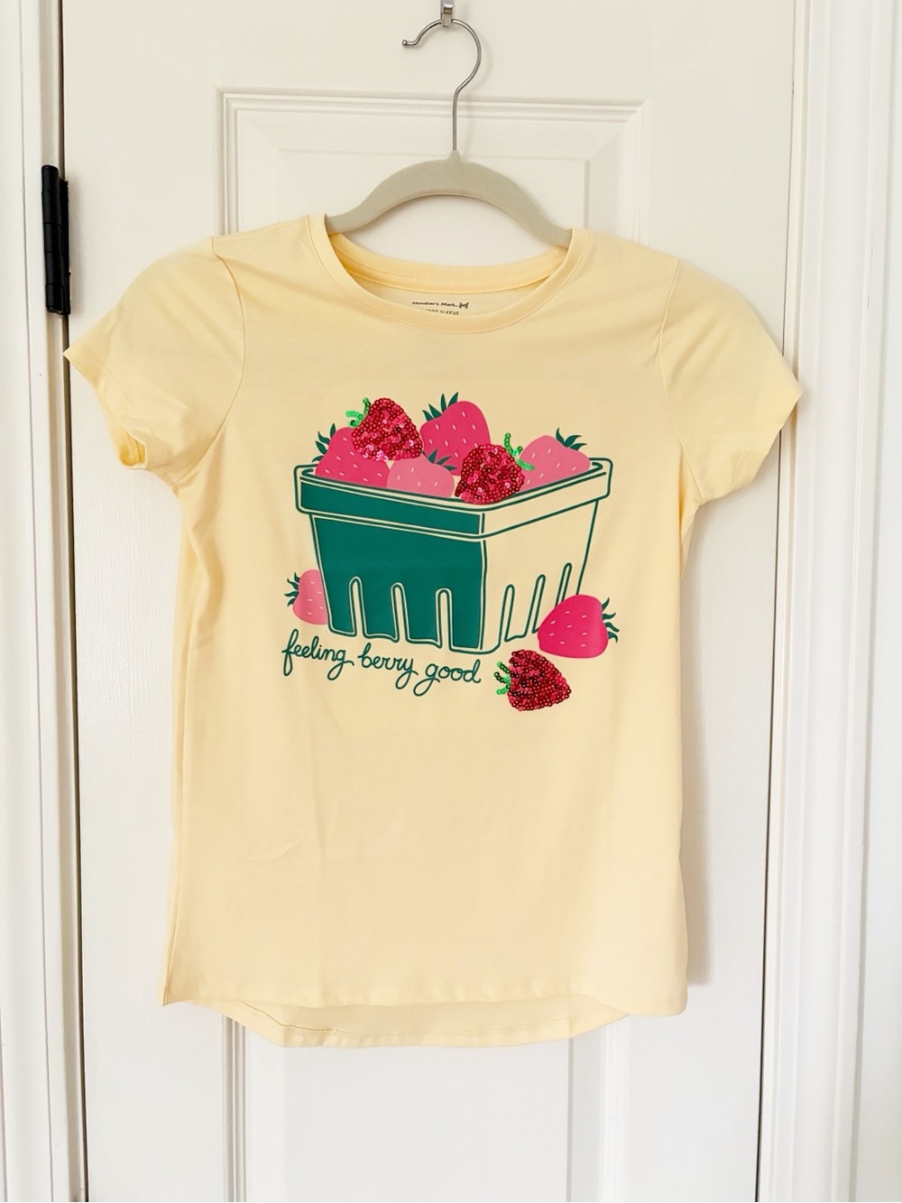 NEW Girls L (10/12) Yellow Strawberry Graphic Tee - Feeling Berry Good sequins